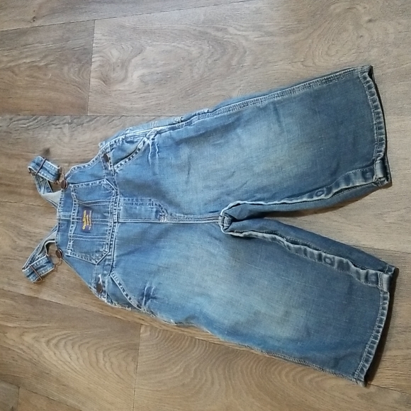 Oshkosh bgosh